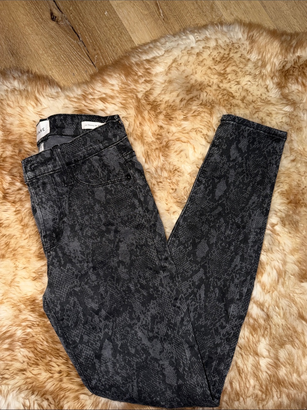 Frame Denim Black/Grey Snake-Print Skinny Jeans